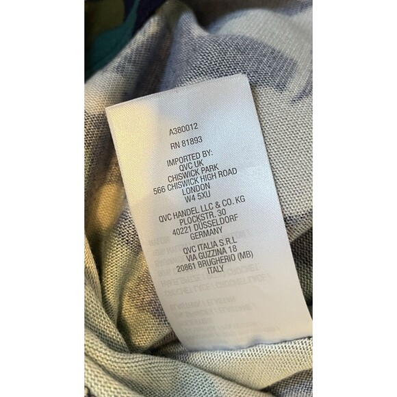 Susan Graver Knit Macrame Floral & Leaf Design Poncho Women’s Size Small - Picture 4 of 12